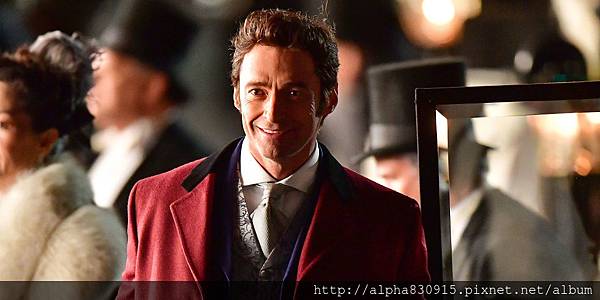 landscape-1495116925-hugh-jackman-the-greatest-showman.jpg