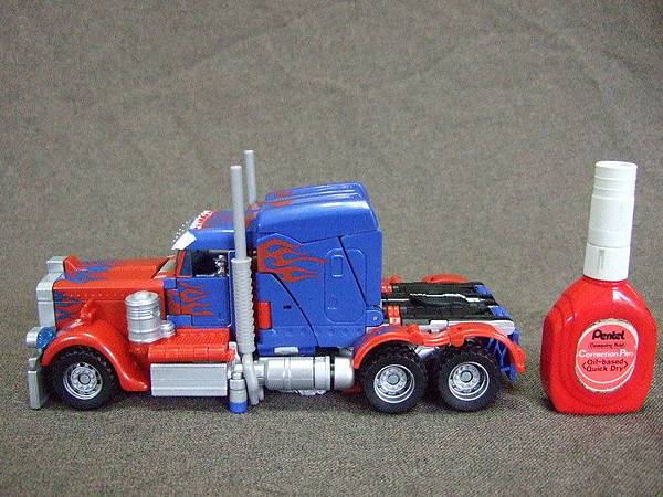 transformers Optimus Prime2430