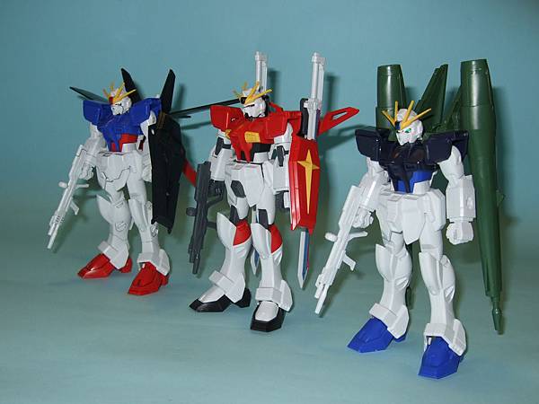 1：144 BANDAI FORCE BLAST SWORD IMPULSE GUNDAM脈衝鋼彈0358.JPG