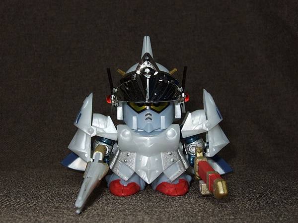 DSCF3716_BB72萬能騎士鋼彈_Versal_Knight_Gundam.JPG