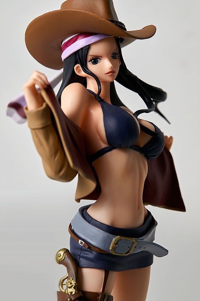 figura-one-piece-nico-robin-coleccion-flag-diamond-ship-D_NQ_NP_951967-MLC28452914362_102018-F.jpg