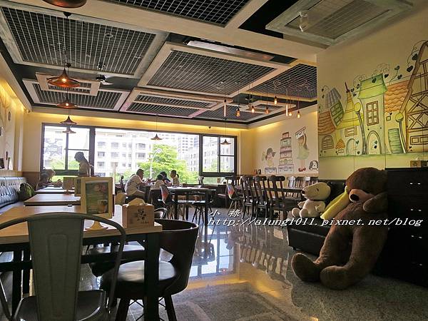 沃夫文山 (7).jpg 沃夫文山 (7).jpg