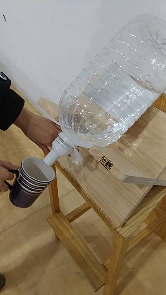 倒水圖P_20180129_112426_vHDR_Auto.jpg 倒水圖P_20180129_112426_vHDR_Auto.jpg