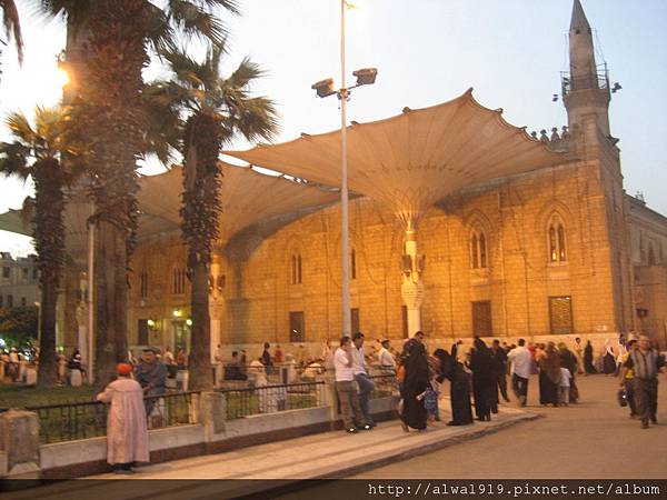 Khan Al-Khalili-2.jpg