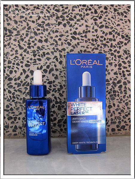 美白大作戰！L'Oreal 光波亮白 科研淨白深層淨斑精萃-04.jpg