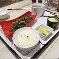 【竹東美食週記】茶自點複合式餐飲(竹東店)餐點種類豐富，環境寬敞舒適-02.jpg