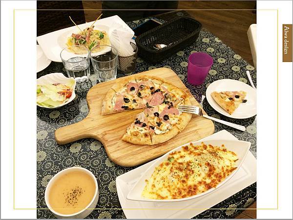 洋溢可愛鄉村風的轉角726,手工窯烤PIZZA,爽口滋味起司濃厚,義大利麵配料好豐盛-41.jpg