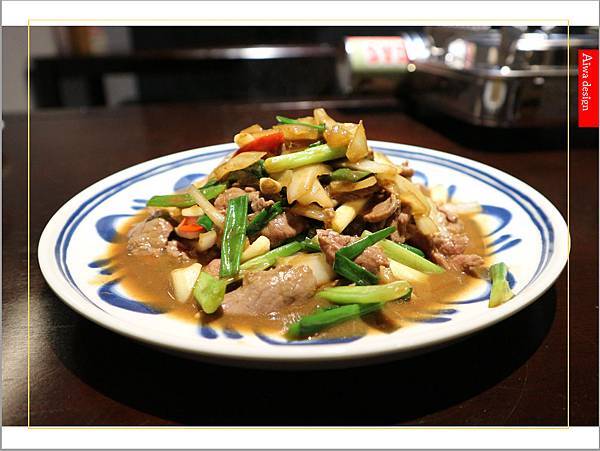 【新竹美食愛吃文】888快炒！冬天的羊肉爐好清新，肉質Q彈，不沾醬也好吃-09.jpg