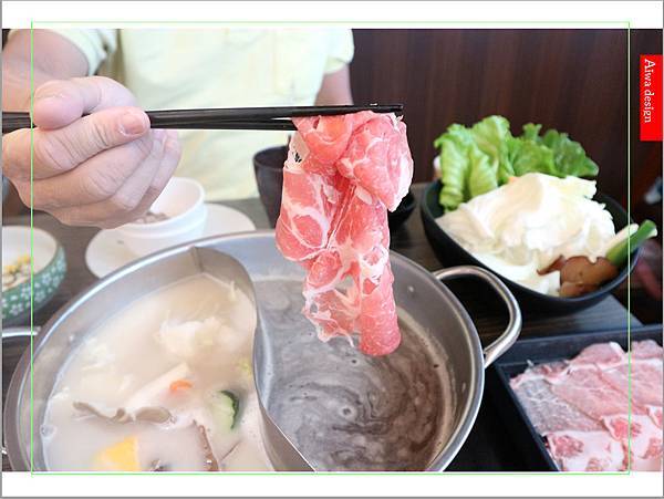 【新竹美食懶人包】吃好料+愛甜點。含括日式料理、異國料理、中 【竹北美食】壽喜燒吃到飽,肉嫩醬甘美!津鶴壽喜燒專門店,鮮肉+蔬菜無限嘗-22.jpg