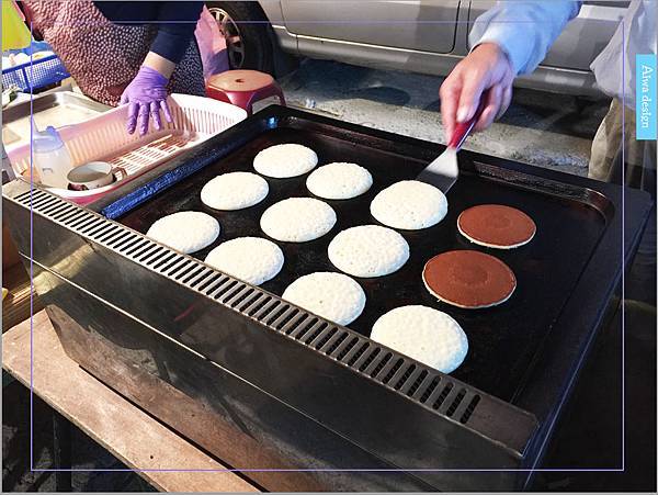 【新竹美食懶人包】吃好料+愛甜點。含括日式料理、異國料理、中 【週日竹北夜市吃什麼】推薦可愛老婆婆賣的銅鑼燒!現煎餅皮,帶點甘甜口感,一種純樸的美味-12.jpg