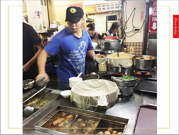 新竹城隍廟美食小吃懶人包《柳家肉燥飯+北門老街甜湯+原夜市魷魚羹+周家燒麻糬+阿城號米粉+中央羊肉+郭家潤餅》-30.jpg