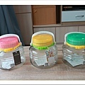 《居家好物推薦》【ADERIA】日本進口醃漬玻璃罐2L，色彩繽紛，密封性佳，可儲物保鮮，收納方便-08.jpg