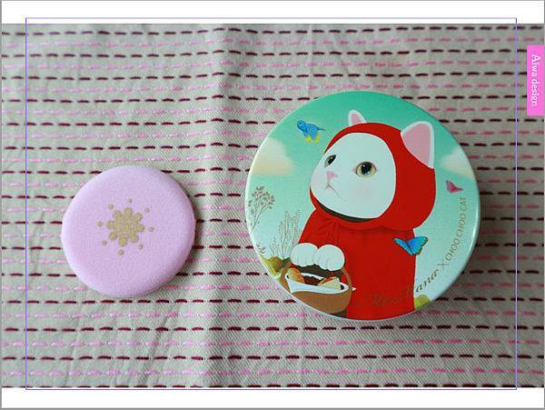 【彩妝+】10秒快速上妝！Miss Hana 花娜小姐 X CHOO CHOO CAT 淨潤無瑕金屬氣墊粉餅。肌膚持妝一整天-09.jpg