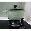 【廚具推薦】LA HOUSE粉綠火山岩可拆式手把湯鍋，輕量鍋身，火山岩塗層，頂級天然環保原料。磁底設計，適用於各式各樣爐具-15.jpg