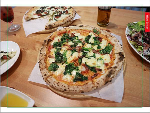 【新竹美食】OYA PIZZA傳統拿坡里式披薩，平價又好吃！老闆隨興，不加化學原料，皮薄好消化。隱身巷弄的手工披薩-25.jpg
