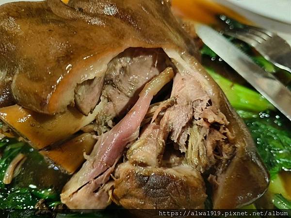 【新竹年菜推荐】傻瓜面创意料理，怀旧复古餐厅。平价合菜餐厅，