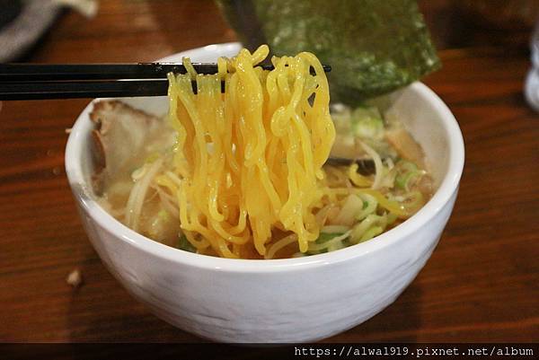 【沖繩食記分享】追風丸拉麵，來自北海道的白味噌拉麵，味道好濃