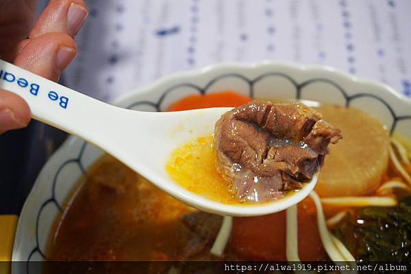 「好食圓滿」家庭料理新選擇：牛肉麵常溫包＋麻辣鴨血豆腐鍋底美