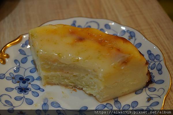 【桃園伴手禮】拾瑞咖啡烘培:巴斯克蛋糕專賣店,料好實在!精品