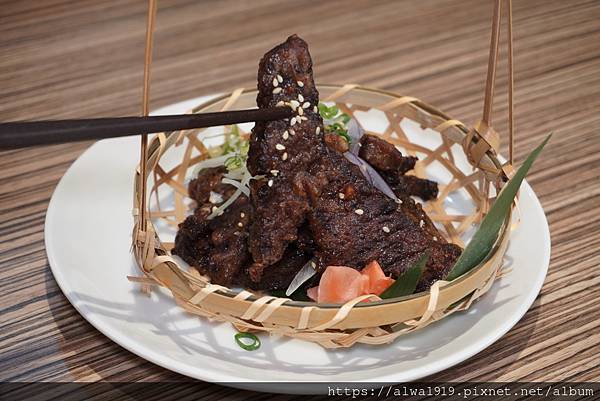 【竹北必吃日本料理推荐】渔市大众食堂：进击的黑鲔丼，丰盛又美