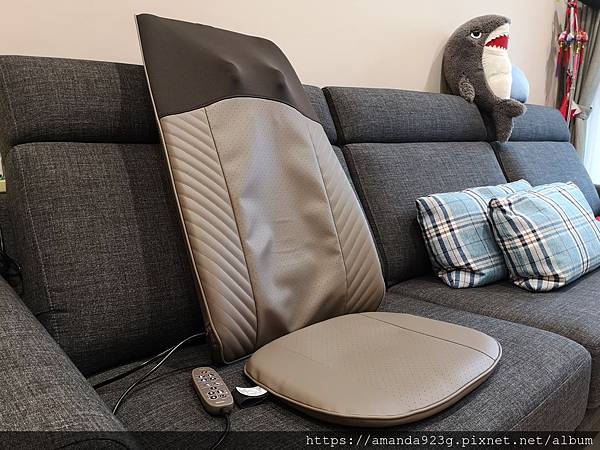 [心得] OSIM背樂樂 按摩椅 腰酸背痛的救星