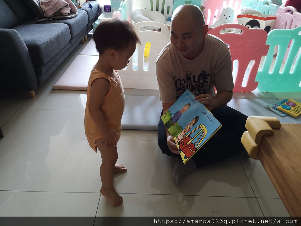 【育兒心得】 0-2歲親子共讀 中英文書單分享 【育兒心得】 0-2歲親子共讀 中英文書單分享