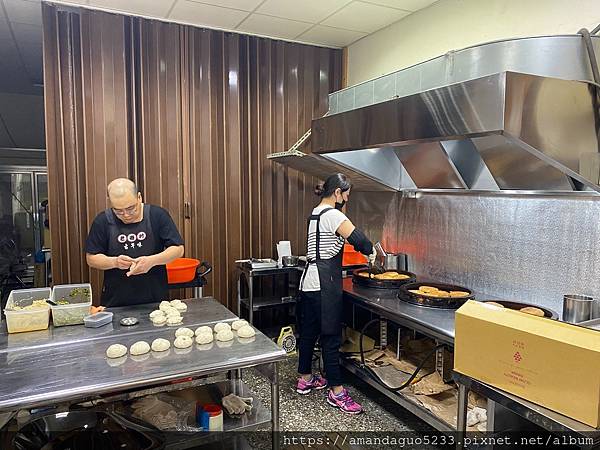 ｜食記-台北市南港區｜老眷村古早味煎餅｜半煎半炸手工古早味煎