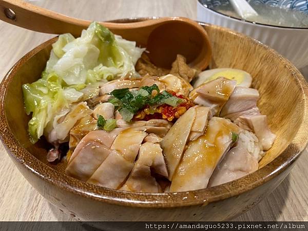 ｜食記-台北市信義區｜老哥雞肉飯乾拌麵｜捷運市府站新開幕人氣