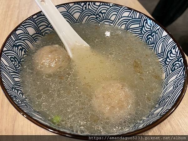 ｜食記-台北市信義區｜老哥雞肉飯乾拌麵｜捷運市府站新開幕人氣