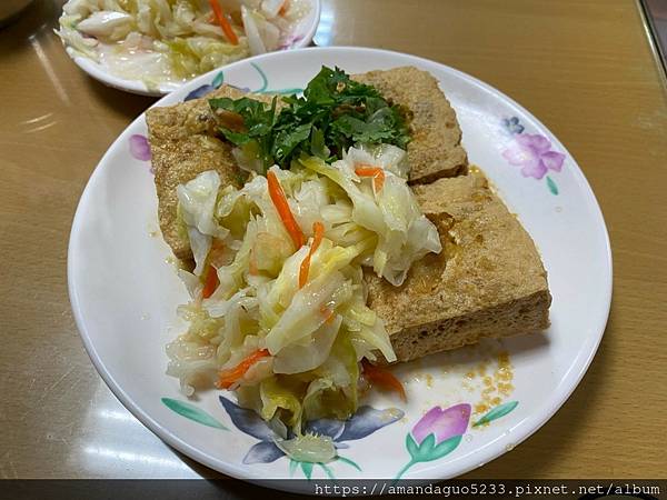 ｜食記-新北市中和區｜蕭家下港脆皮臭豆腐｜中和站銅板排隊美食