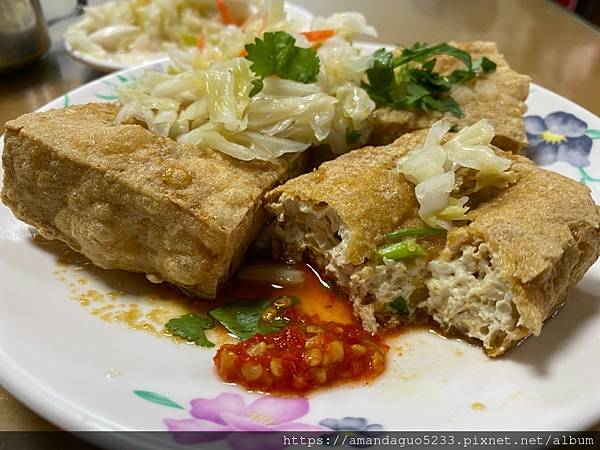 ｜食記-新北市中和區｜蕭家下港脆皮臭豆腐｜中和站銅板排隊美食