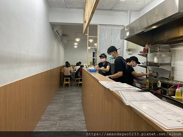 ｜食記-台北市信義區｜富春雞肉｜吳興街小清新雞肉飯，鹹甜甘醇