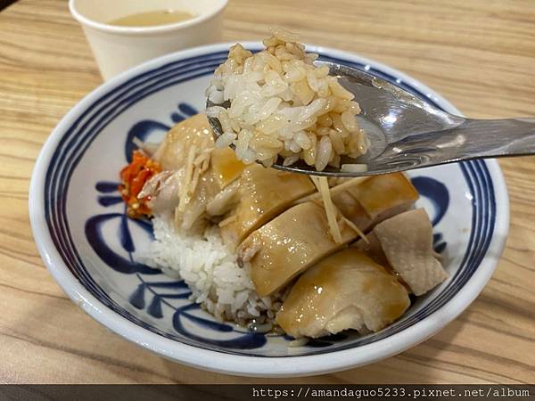 ｜食記-台北市信義區｜富春雞肉｜吳興街小清新雞肉飯，鹹甜甘醇