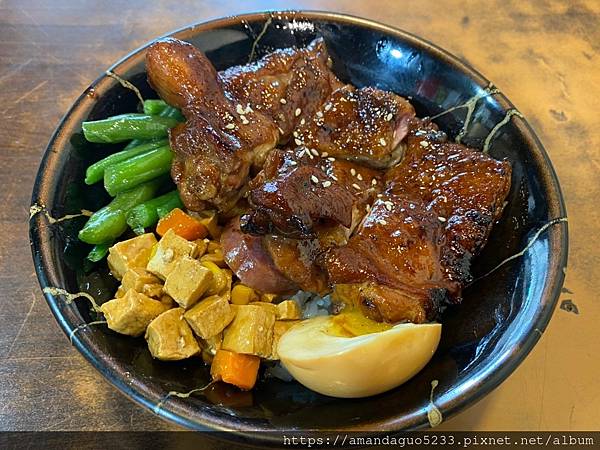 ｜食記-台北市信義區｜烤師傅烤肉飯｜永吉路飄香烤肉飯，和風雞