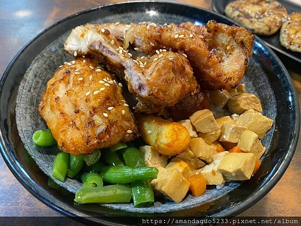 ｜食記-台北市信義區｜烤師傅烤肉飯｜永吉路飄香烤肉飯，和風雞