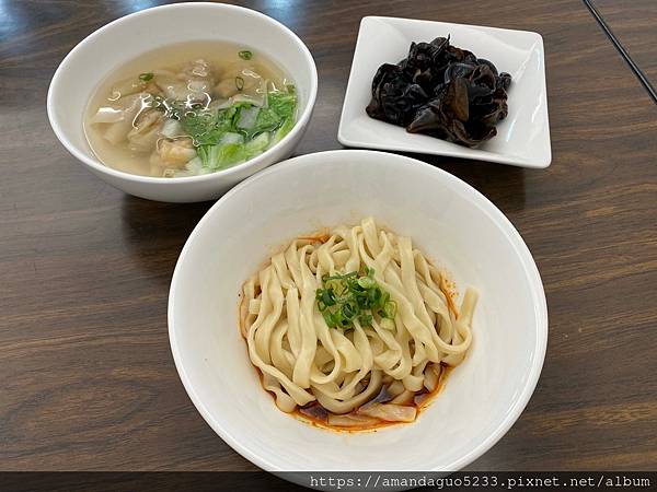 ｜食記-台北市信義區｜巢飯麵食館｜用炒功征服信義區上班族味蕾