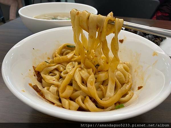 ｜食記-台北市信義區｜巢飯麵食館｜用炒功征服信義區上班族味蕾