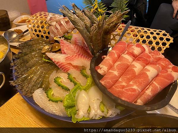 ｜食記-台北市大安區｜肉多多火鍋（大安大安店）｜肉多多火鍋插