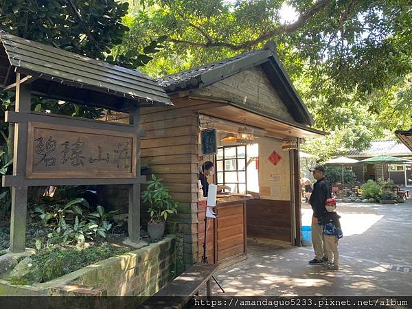 ｜食記-新北市五股區｜碧瑤山莊｜到百年古厝庭園餐廳吃土雞，順