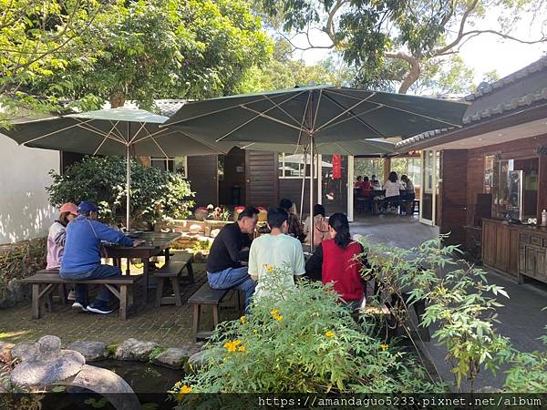 ｜食記-新北市五股區｜碧瑤山莊｜到百年古厝庭園餐廳吃土雞，順