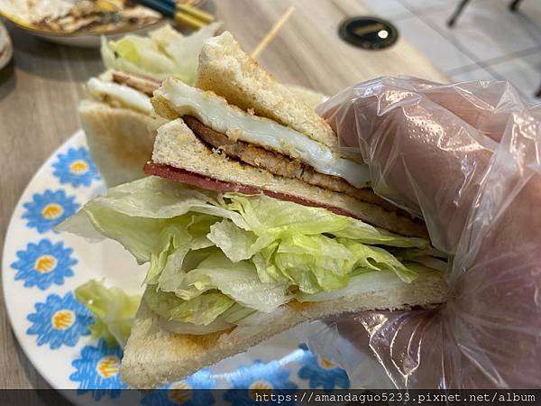 ｜食記-新北市蘆洲區｜小濤谷早午餐｜蘆洲大份量早午餐，空間寬