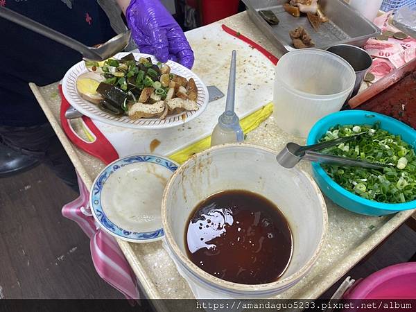 ｜食記-台北市信義區｜小陳牛肉麵｜永春站人氣牛肉麵，湯濃肉大