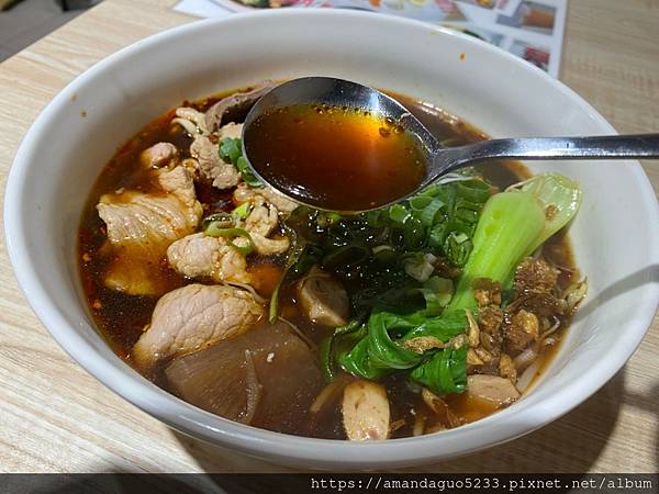 ｜食記-台北市信義區｜皇泰泰 泰國船麵｜新開幕！泰國人開的泰