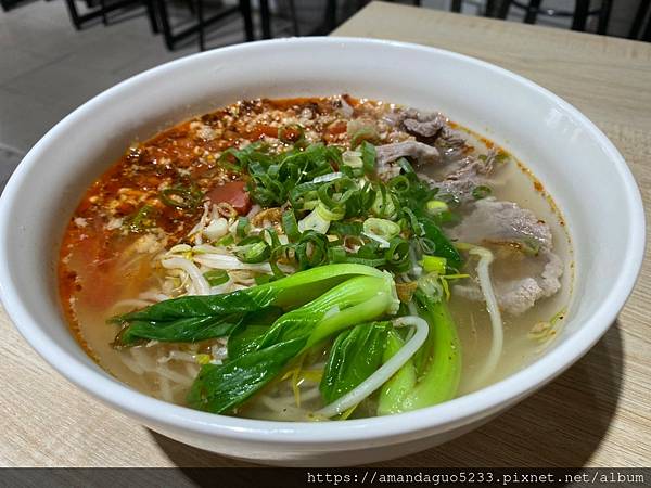 ｜食記-台北市信義區｜皇泰泰 泰國船麵｜新開幕！泰國人開的泰