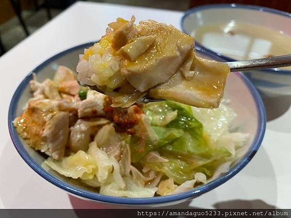 ｜食記-台北市大安區｜春桂雞肉｜搬遷至科技大樓站美味重現，樸