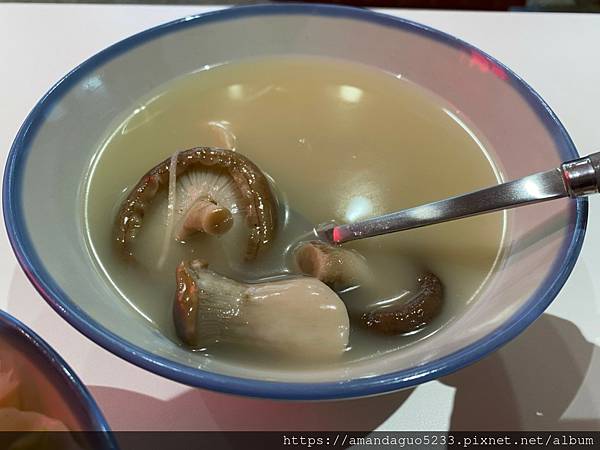 ｜食記-台北市大安區｜春桂雞肉｜搬遷至科技大樓站美味重現，樸