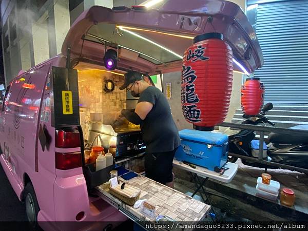 ｜食記-新北市蘆洲區｜野人胖小巴｜一周兩天快閃胖卡！大火鐵板