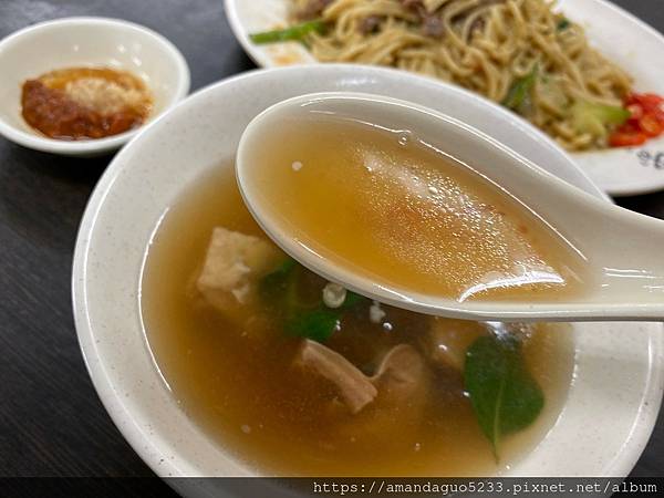 ｜食記-台北市大安區｜老李牛雜｜通化夜市人氣牛肉料理，整個牆