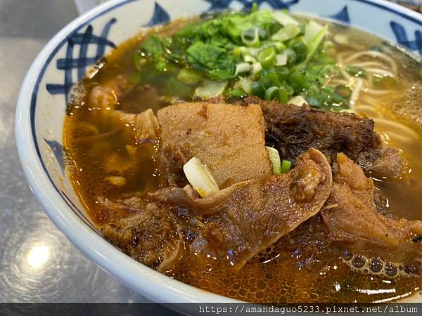 ｜食記-台北市信義區｜老王原汁牛肉麵｜不用自賣自誇，湯汁濃郁