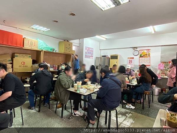 ｜食記-台北市信義區｜(永春市場)米粉湯｜永春市場人氣平價米